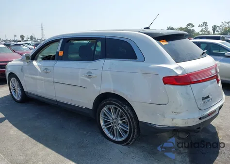 2014 Lincoln Mkt Ecoboost z USA, uszkodzony, nr VIN 2LMHJ5ATXEBL51414